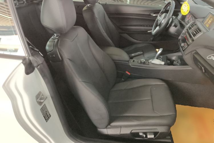 Used BMW 2 Series 2015 220i Convertible Coupe Leading Model Right Front Seat