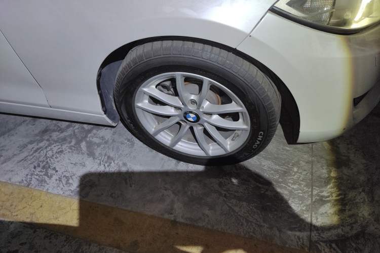 Used BMW 2 Series 2015 218i Convertible Coupe Right Front Wheel Hub
