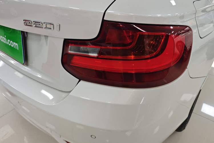 Used BMW 2 Series 2015 220i Convertible Coupe Leading Model Right Rear Taillight
