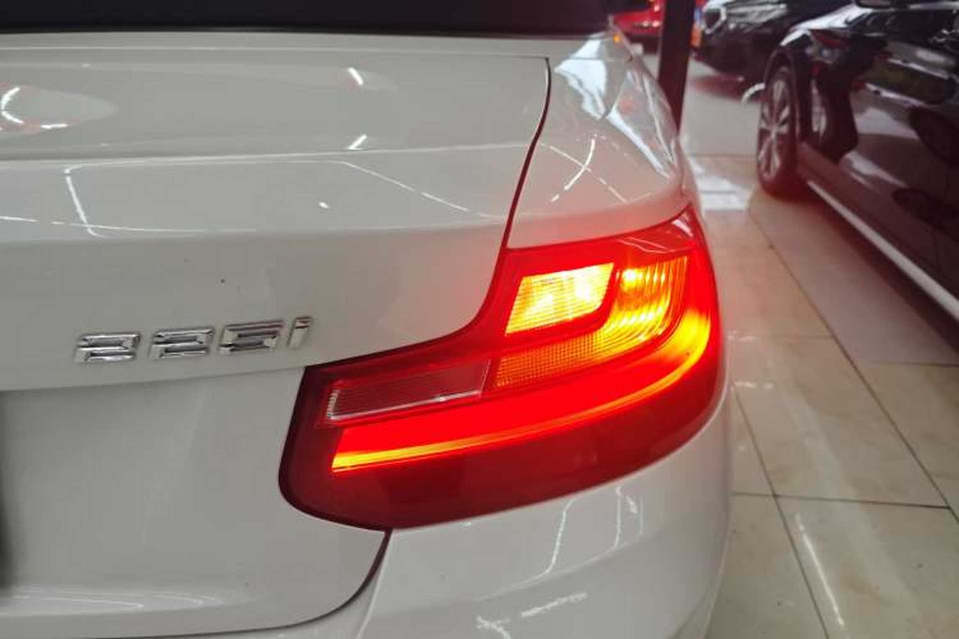 Used BMW 2 Series 2015 218i Convertible Coupe Right Rear Taillight