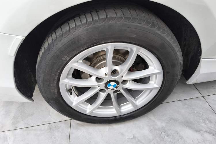 Used BMW 2 Series 2015 218i Convertible Coupe Right Rear Wheel Hub