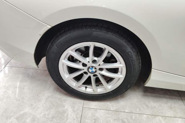 Used BMW 2 Series 2015 218i Right Rear Wheel Hub