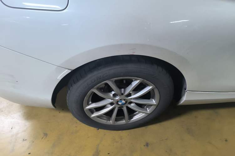 Used BMW 2 Series 2015 218i Convertible Coupe Right Rear Wheel Hub