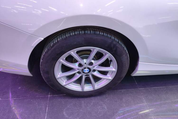Used BMW 2 Series 2015 218i Convertible Coupe Right Rear Wheel Hub