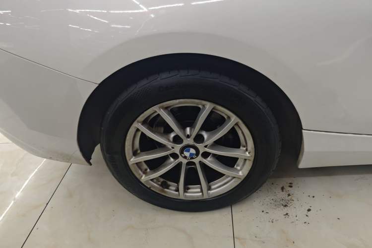Used BMW 2 Series 2015 218i Convertible Coupe Right Rear Wheel Hub