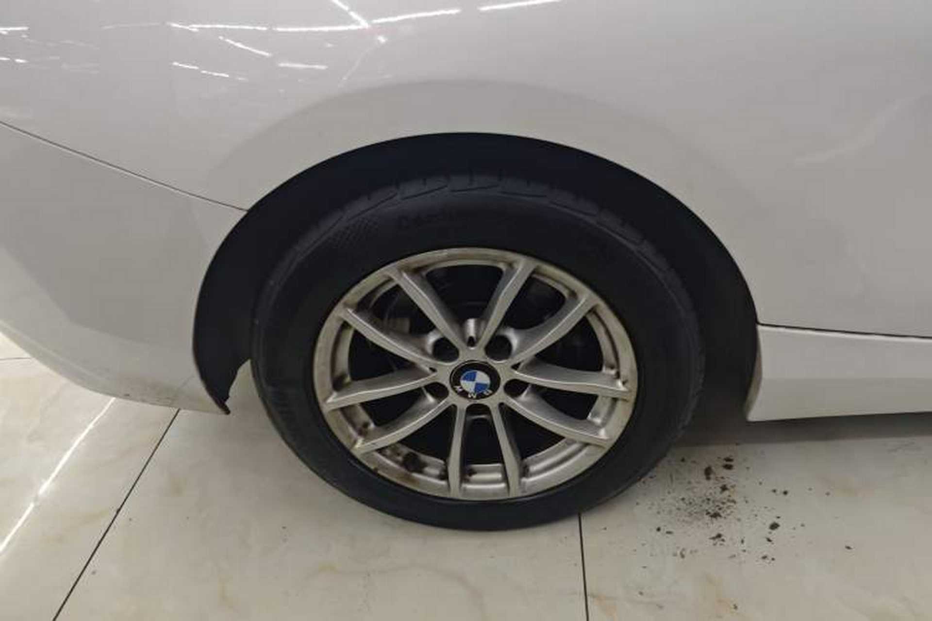 Used BMW 2 Series 2015 218i Convertible Coupe Right Rear Wheel Hub