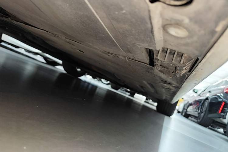 Used BMW 2 Series 2015 218i Convertible Coupe Right Side Sill