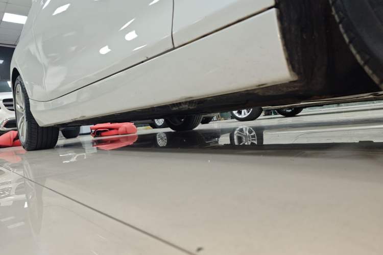 Used BMW 2 Series 2015 220i Convertible Coupe Leading Model Right Side Sill