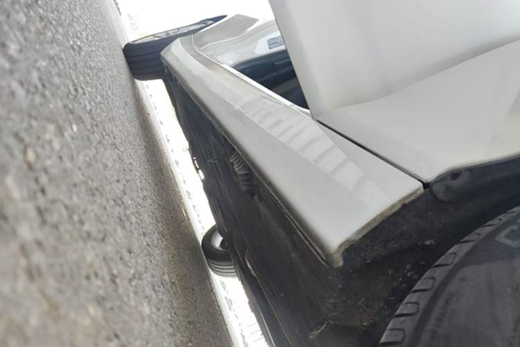 Used BMW 2 Series 2015 218i Convertible Coupe Right Side Sill