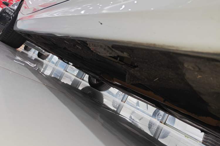 Used BMW 2 Series 2015 220i Convertible Coupe M Sport Edition Right Side Sill