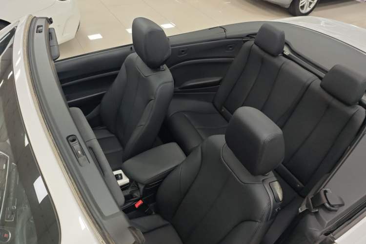 Used BMW 2 Series 2015 220i Convertible Coupe Leading Model Roof