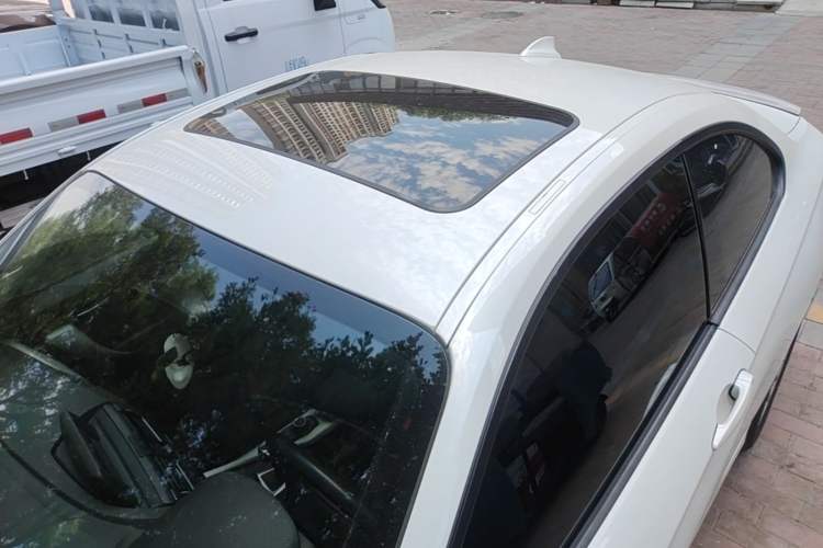 Used BMW 2 Series 2015 218i Roof