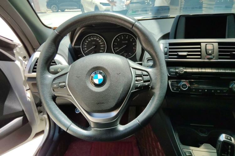Used BMW 2 Series 2015 218i Convertible Coupe Steering Wheel