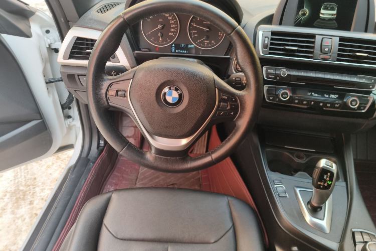 Used BMW 2 Series 2015 218i Convertible Coupe Steering Wheel