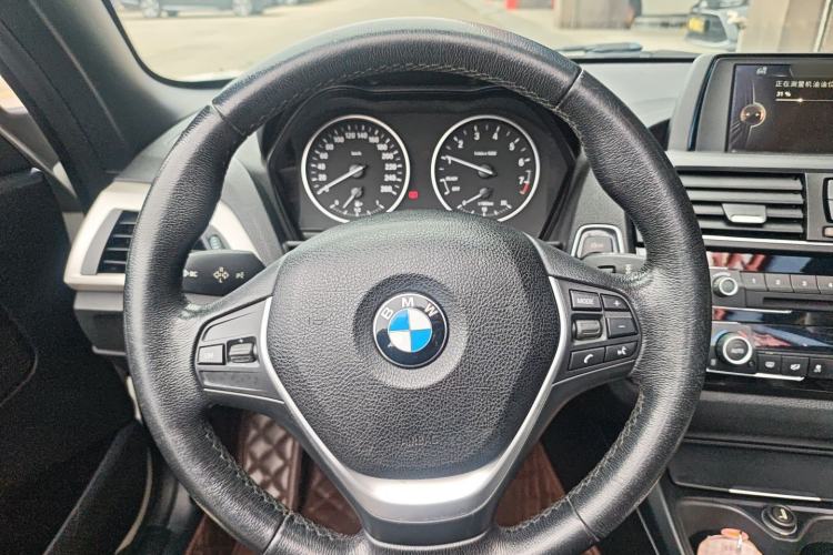Used BMW 2 Series 2015 218i Convertible Coupe Steering Wheel