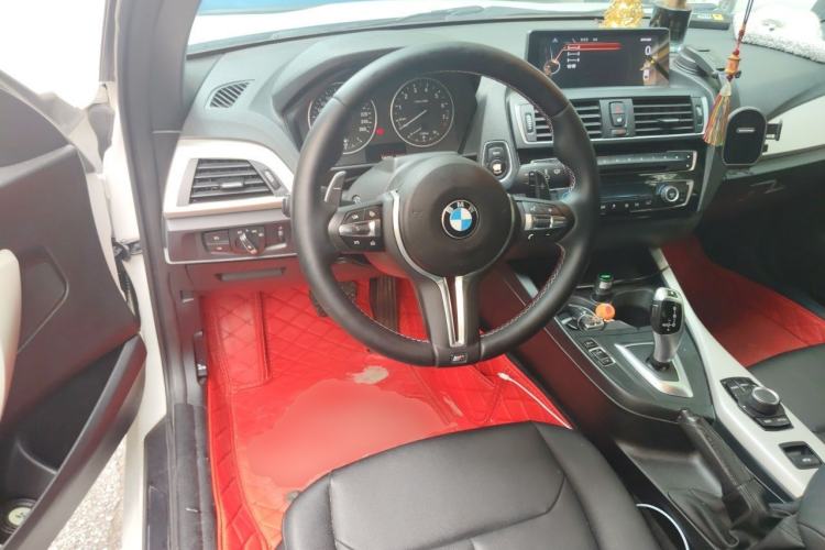 Used BMW 2 Series 2015 218i Convertible Coupe Steering Wheel