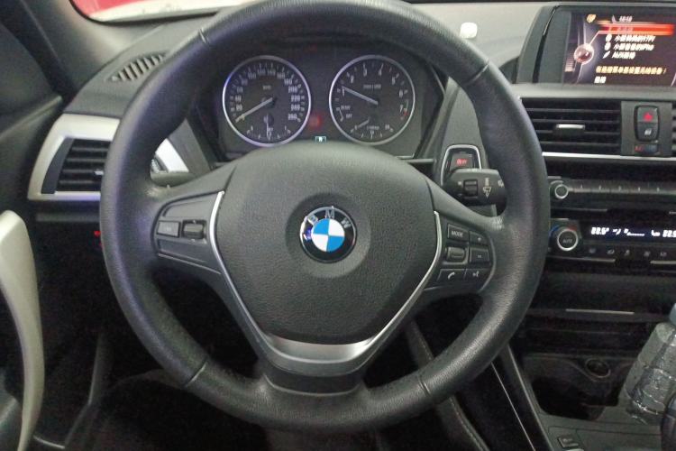 Used BMW 2 Series 2015 218i Convertible Coupe Steering Wheel