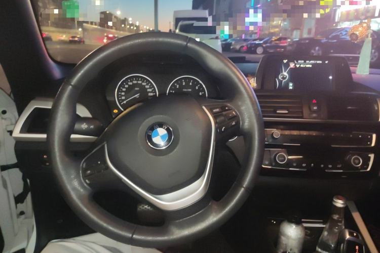 Used BMW 2 Series 2015 218i Convertible Coupe Steering Wheel
