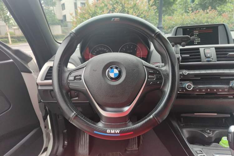 Used BMW 2 Series 2015 218i Convertible Coupe Steering Wheel