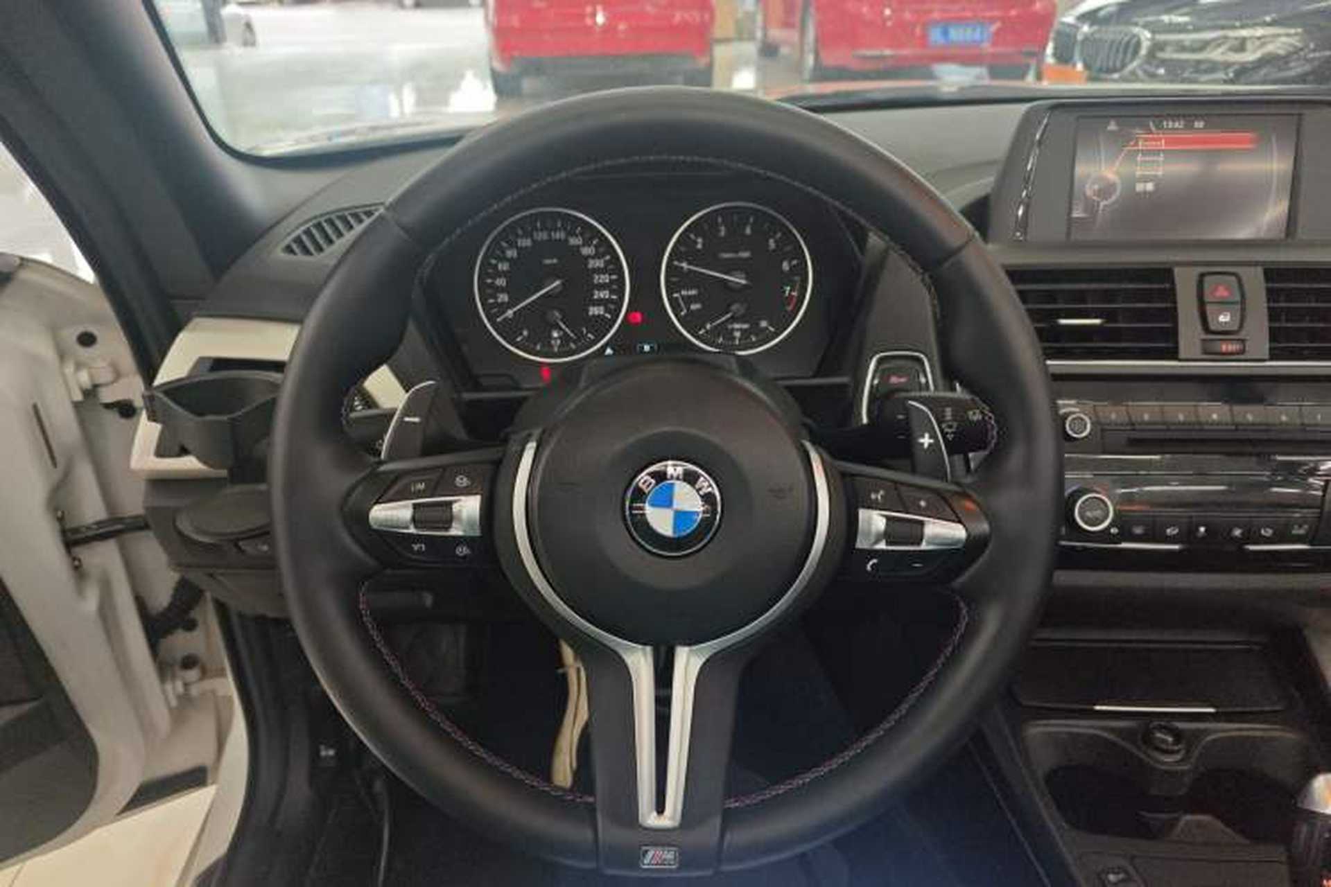 Used BMW 2 Series 2015 218i Convertible Coupe Steering Wheel