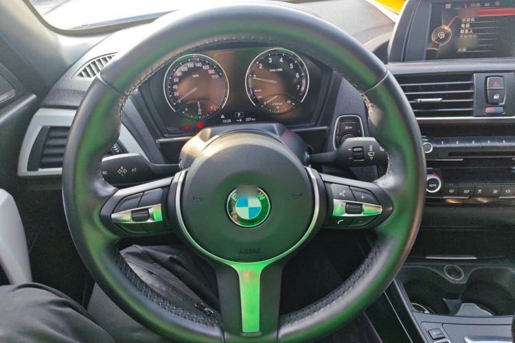 Used BMW 2 Series 2015 218i Convertible Coupe Steering Wheel