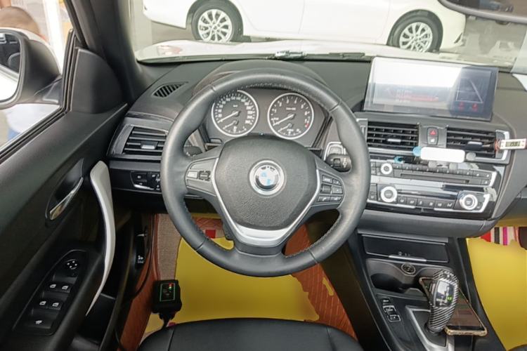 Used BMW 2 Series 2015 218i Convertible Coupe Steering Wheel