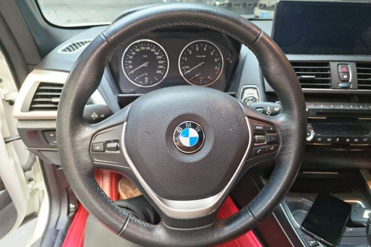 Used BMW 2 Series 2015 218i Convertible Coupe Steering Wheel
