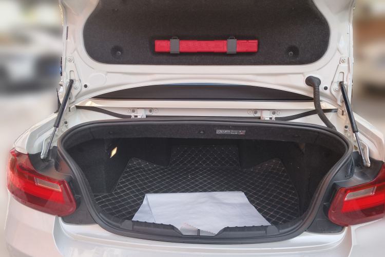 Used BMW 2 Series 2015 218i Convertible Coupe Trunk