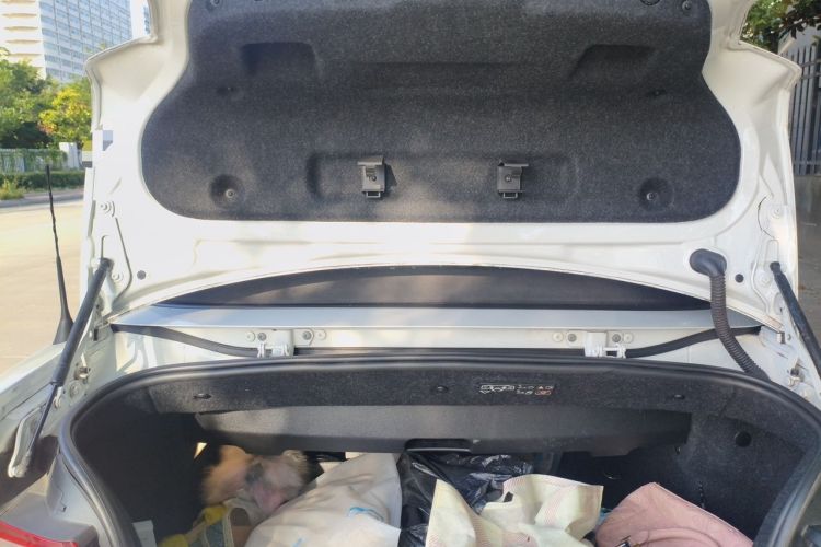 Used BMW 2 Series 2015 218i Convertible Coupe Trunk