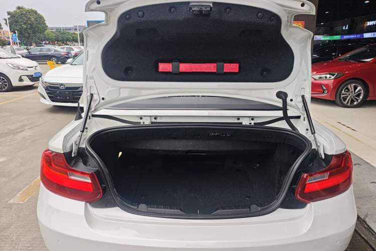 Used BMW 2 Series 2015 218i Convertible Coupe Trunk