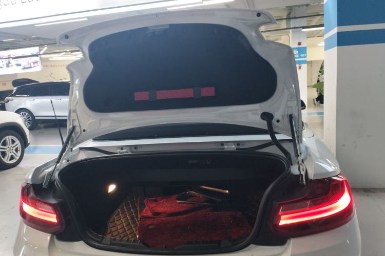 Used BMW 2 Series 2015 218i Convertible Coupe Trunk