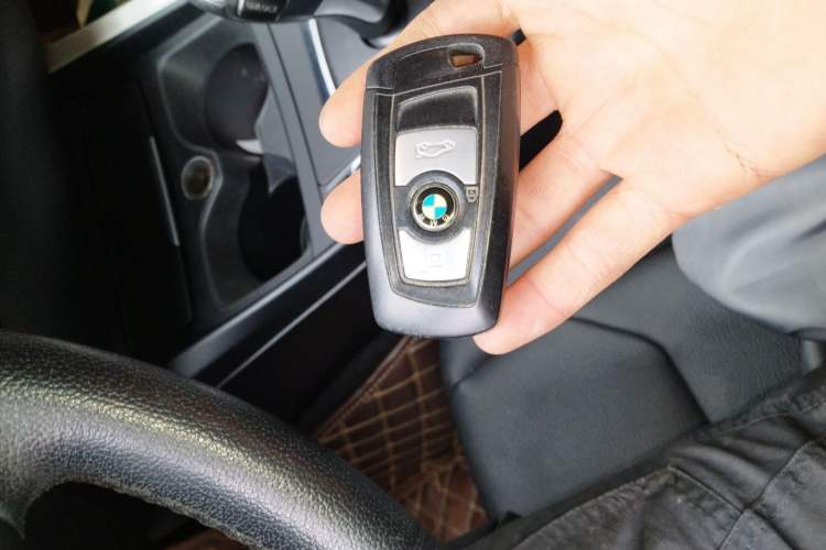 Used BMW 2 Series 2015 220i Convertible Coupe Leading Model Vehicle Key