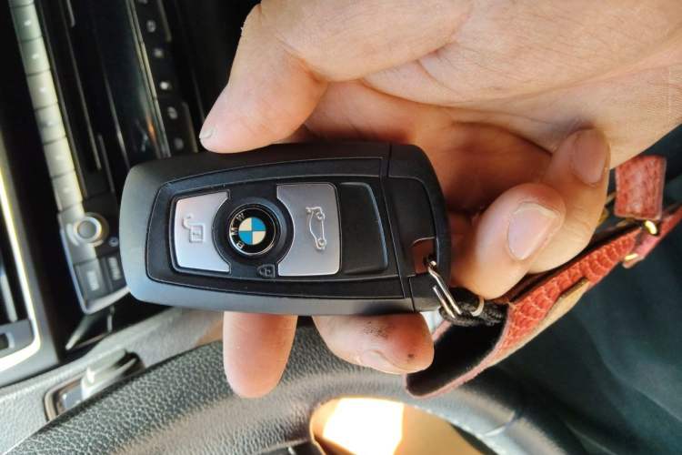Used BMW 2 Series 2015 218i Convertible Coupe Vehicle Key