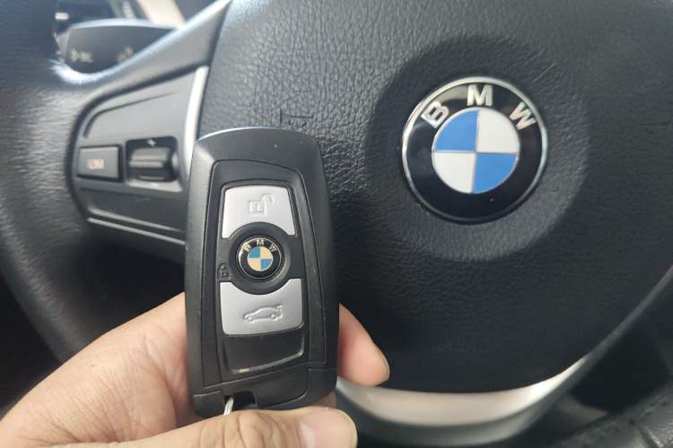 Used BMW 2 Series 2015 218i Vehicle Key