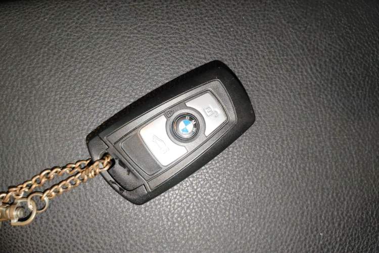 Used BMW 2 Series 2015 218i Vehicle Key