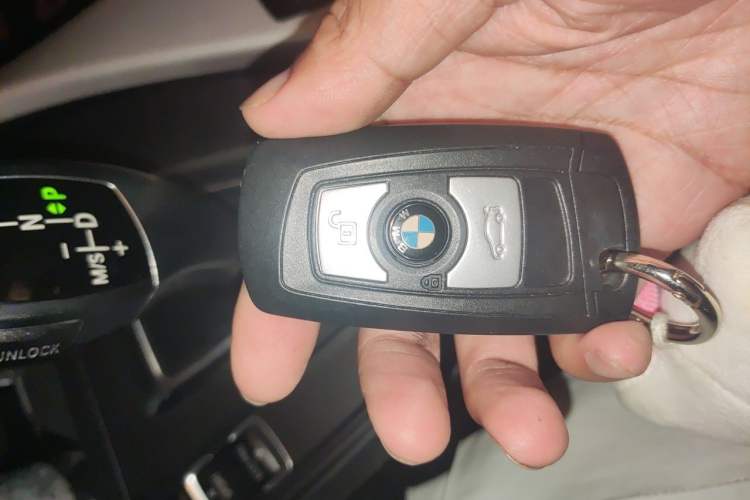 Used BMW 2 Series 2015 218i Convertible Coupe Vehicle Key