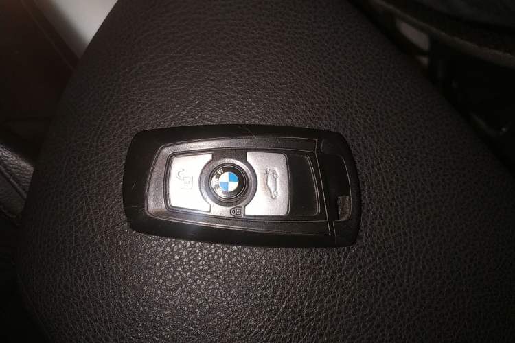 Used BMW 2 Series 2015 218i Convertible Coupe Vehicle Key