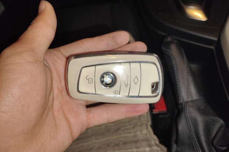 Used BMW 2 Series 2015 218i Convertible Coupe Vehicle Key