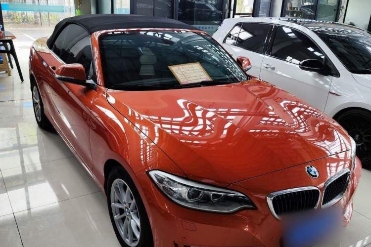 Used BMW 2 Series 2015 218i Convertible Coupe Exterior 2