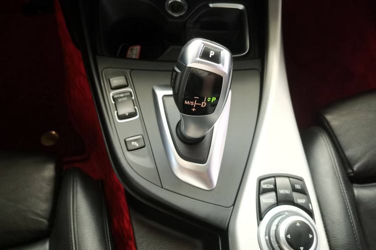 Used BMW 2 Series 2015 220i Convertible Coupe M Sport Edition Gear Lever