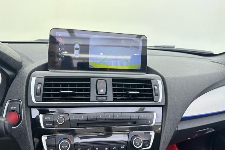 Used BMW 2 Series 2015 220i Convertible Coupe M Sport Edition Interior 3