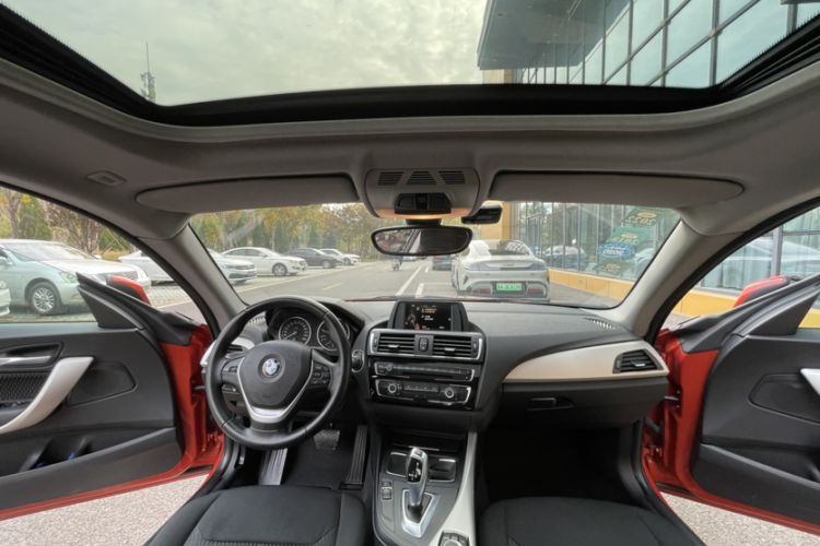 Used BMW 2 Series 2015 218i Interior 3