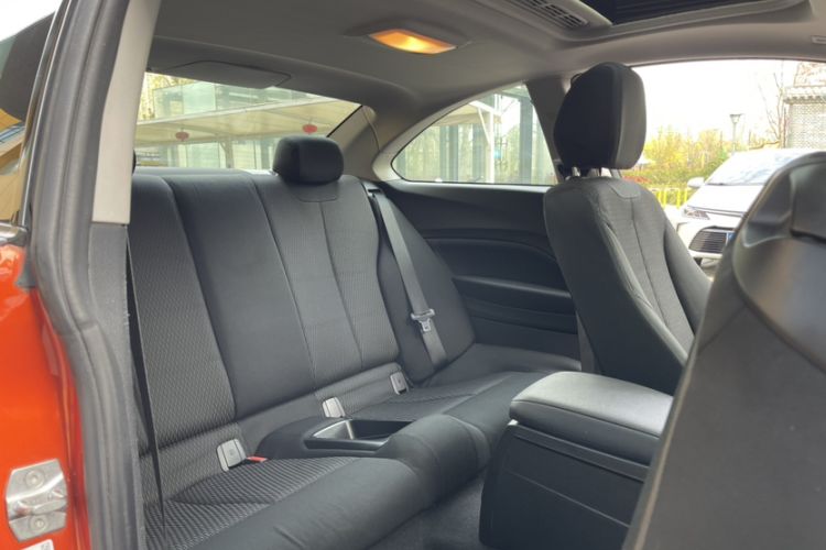 Used BMW 2 Series 2015 218i Interior 4