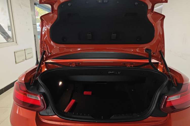 Used BMW 2 Series 2015 218i Convertible Coupe Trunk