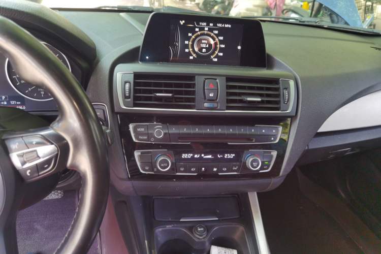 Used BMW 2 Series 2017 220i Convertible Coupe M Sport Edition Audio And AC Panel