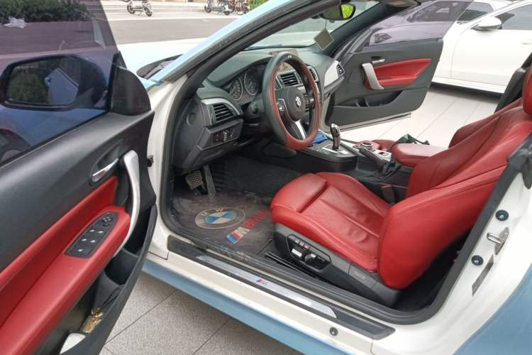 Used BMW 2 Series 2017 220i Convertible Coupe M Sport Edition Driver Seat