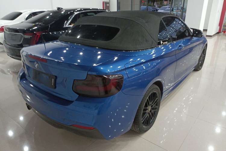 Used BMW 2 Series 2017 220i Convertible Coupe M Sport Edition Exterior 5