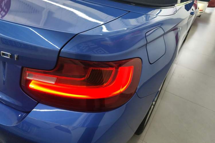 Used BMW 2 Series 2017 220i Convertible Coupe M Sport Edition Exterior 6