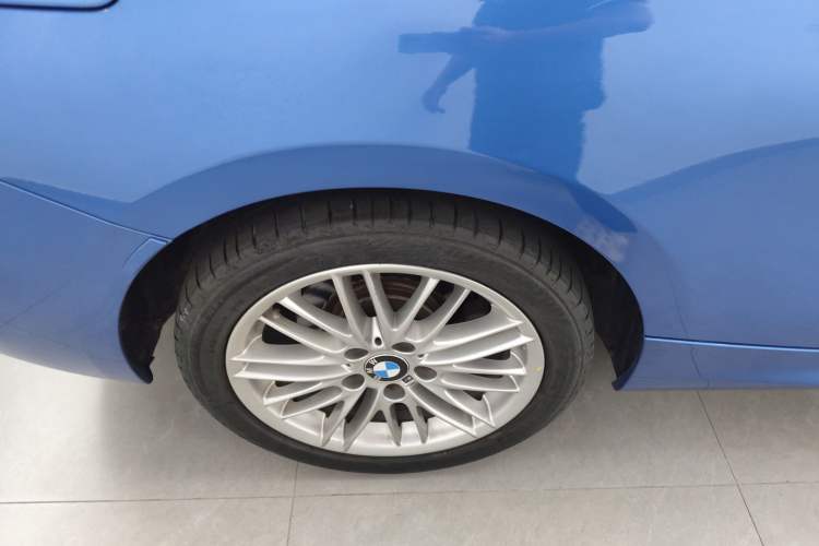 Used BMW 2 Series 2017 220i Convertible Coupe M Sport Edition Exterior 8