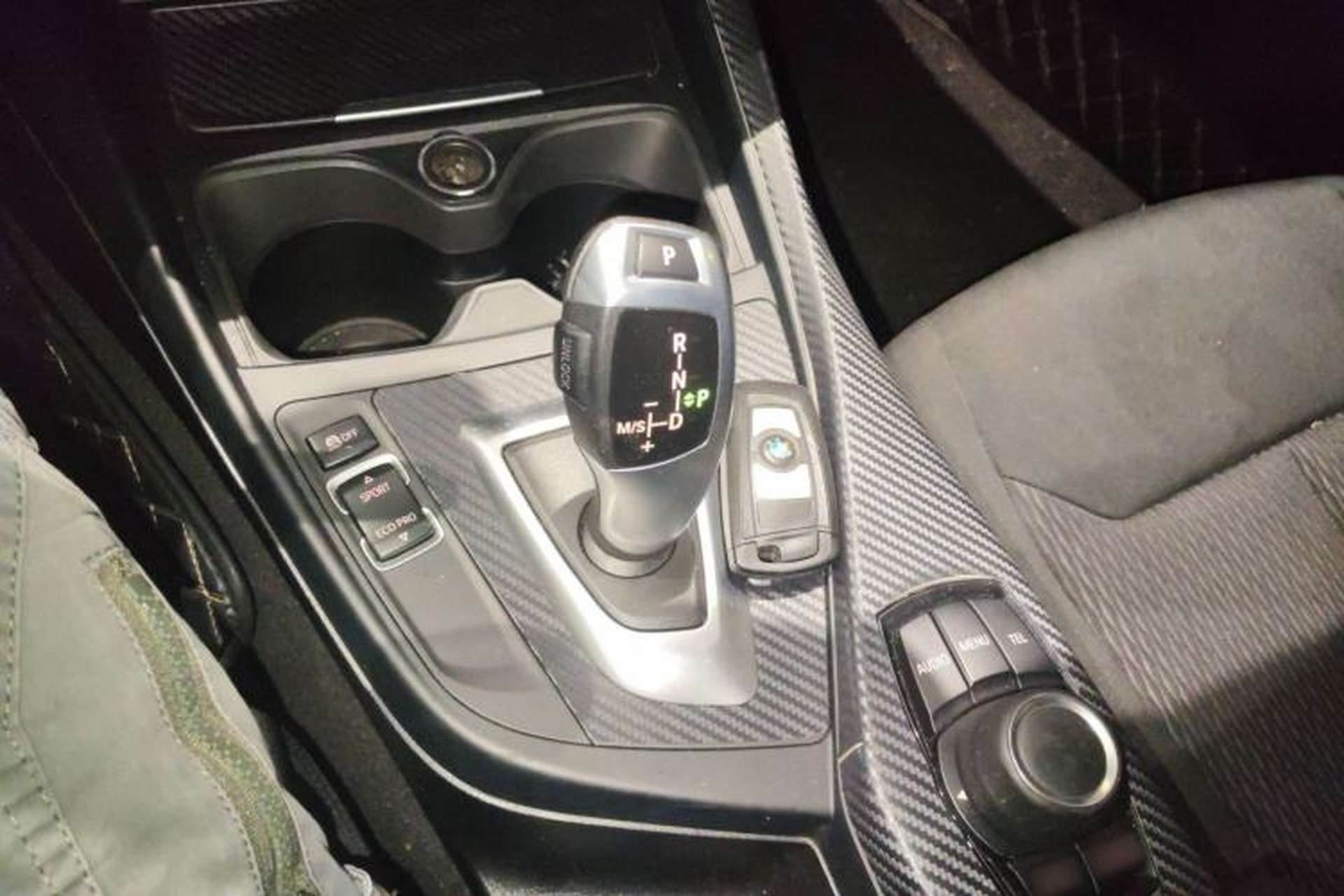Used BMW 2 Series 2017 220i Leading Model Gear Lever